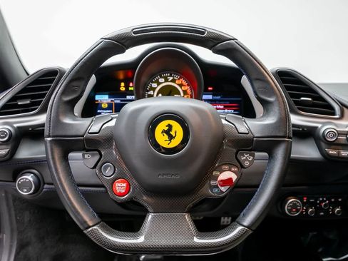 Used 2018 Ferrari 488 GTB image 14