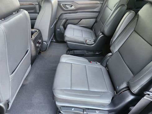 Used 2022 Chevrolet Tahoe LT w/ Luxury Package image 30