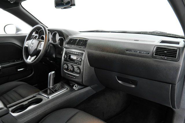 Used 2013 Dodge Challenger R/T RWD image 10