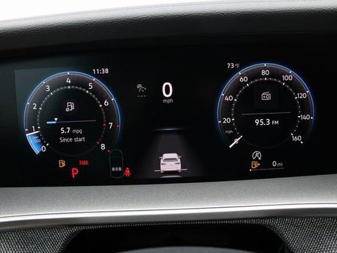 New 2025 Volkswagen Tiguan S FWD image 15