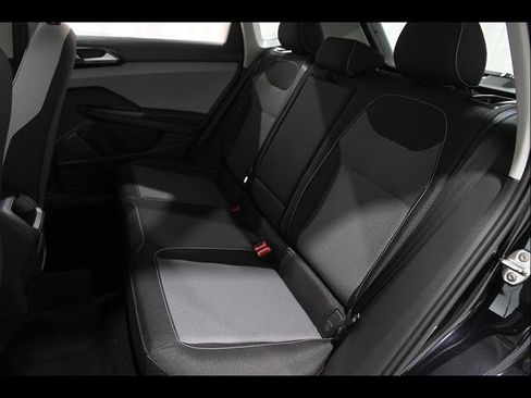 Certified 2024 Volkswagen Taos S AWD/4WD image 19