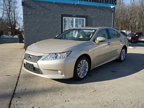 Used 2013 Lexus ES 350 image 6