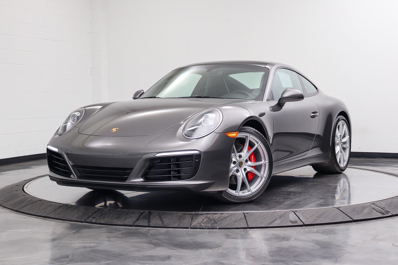 Used 2019 Porsche 911 Carrera S RWD image 1