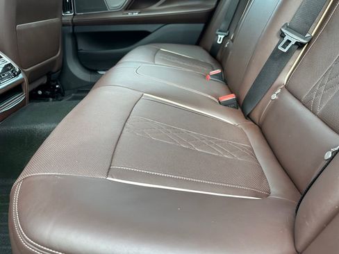 Used 2020 BMW 750i xDrive w/ Executive Package AWD/4WD image 17
