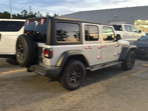 Used 2023 Jeep Wrangler Unlimited Sport AWD/4WD image 8
