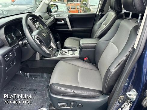 Used 2018 Toyota 4Runner SR5 Premium AWD/4WD image 14