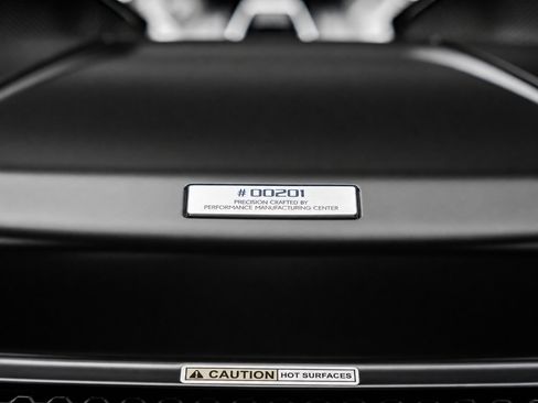 Used 2017 Acura NSX AWD/4WD image 6