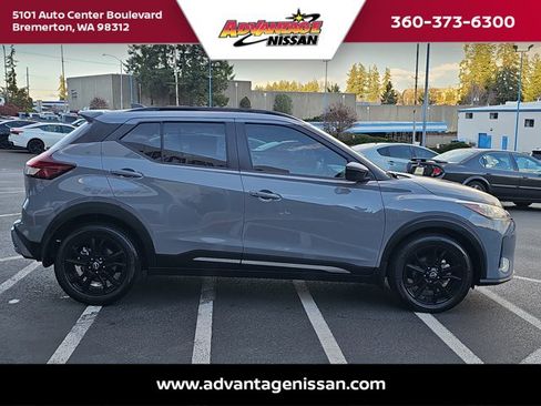 Used 2024 Nissan Kicks SR w/ SR Premium Package image 6
