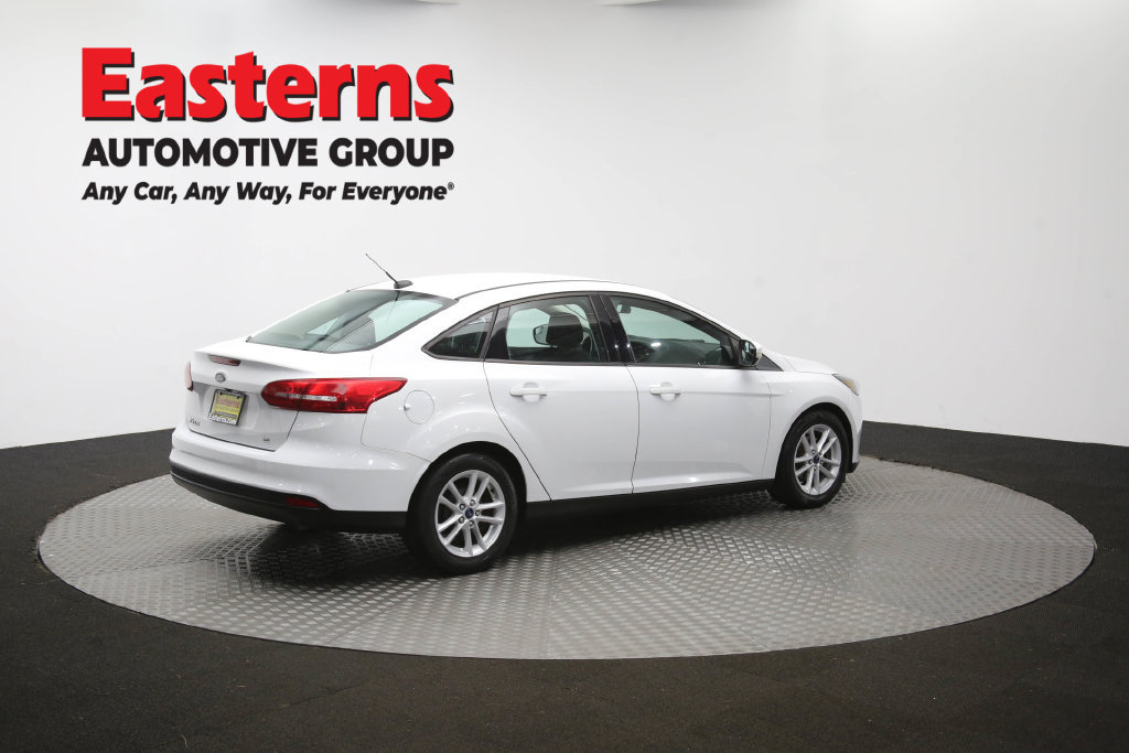 Used 2018 Ford Focus SE w/ Cold Weather Package FWD image 41