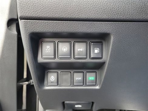 Used 2020 Nissan Rogue SL w/ Premium Package image 15