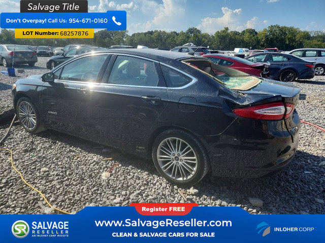 Used 2014 Ford Fusion SE w/ Equipment Group 502A FWD image 3