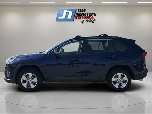 Used 2021 Toyota RAV4 XLE FWD image 8