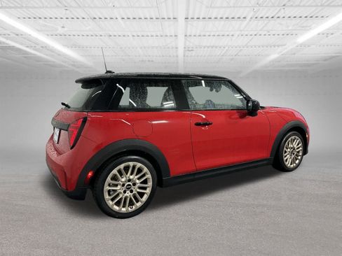 Certified 2025 MINI Cooper 2-Door Hardtop FWD image 6