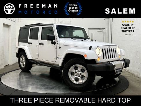 Used 2014 Jeep Wrangler Unlimited Sahara w/ Connectivity Group AWD/4WD image 1