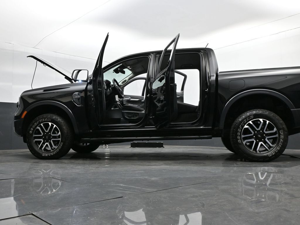 Used 2024 Ford Ranger Lariat w/ FX4 Off-Road Package AWD/4WD image 40