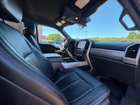 Used 2022 Ford F350 Lariat w/ Lariat Ultimate Package AWD/4WD image 20