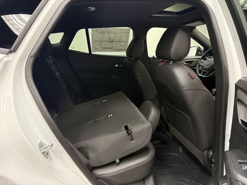 New 2026 Chevrolet Trax RS w/ Sunroof Package image 18