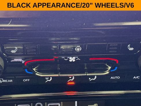 New 2025 Jeep Grand Cherokee L Limited w/ Black Appearance Package AWD/4WD image 20
