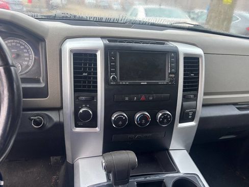 Used 2011 RAM 1500 Classic SLT w/ Luxury Group image 17