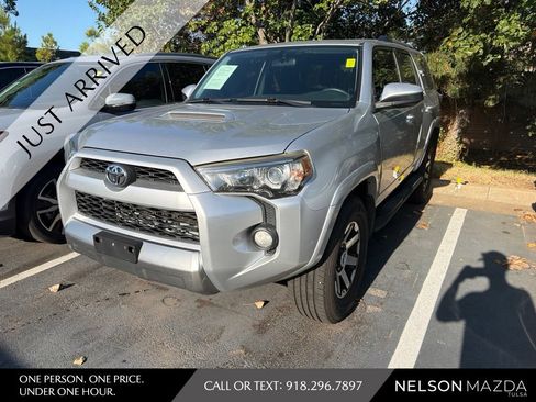 Used 2018 Toyota 4Runner TRD Off-Road AWD/4WD image 1