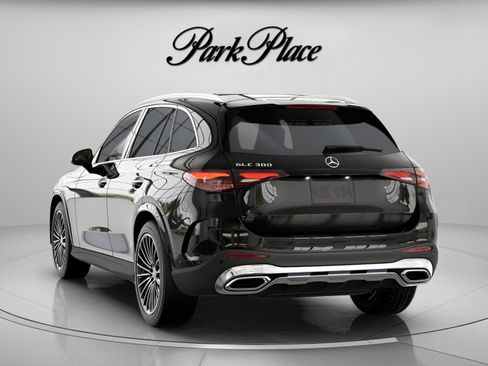 Used 2026 Mercedes-Benz GLC 300 image 21