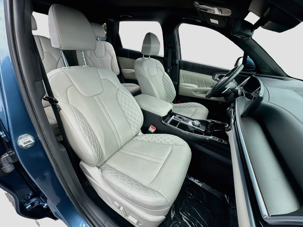 Certified 2025 Kia Sorento SX Prestige AWD/4WD image 31