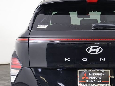 Used 2024 Hyundai Kona SEL image 15