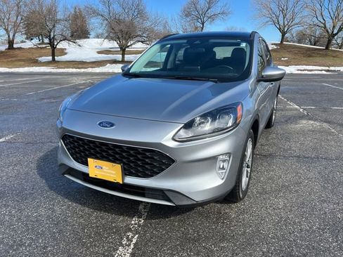 Used 2022 Ford Escape SEL image 4