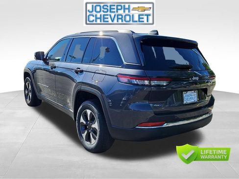 Used 2024 Jeep Grand Cherokee Limited 4xe AWD/4WD image 3