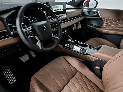 New 2025 Mitsubishi Outlander SEL image 12