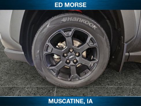 Used 2020 Toyota RAV4 TRD Off-Road image 9