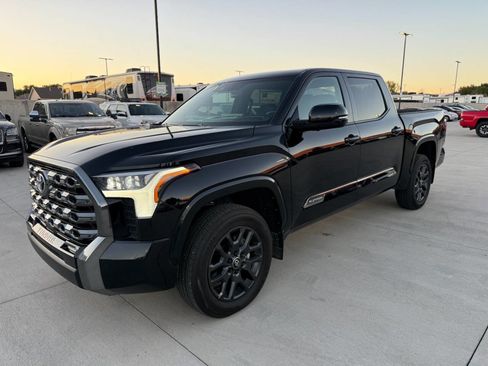 Used 2025 Toyota Tundra Platinum image 7