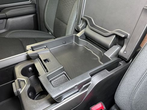 New 2026 RAM 1500 4x4 Crew Cab image 30