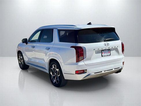 Used 2022 Hyundai Palisade Calligraphy image 7