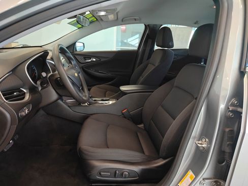 Used 2024 Chevrolet Malibu LT FWD image 11