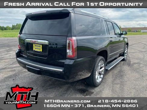 Used 2019 GMC Yukon XL Denali w/ Denali Ultimate Package AWD/4WD image 8