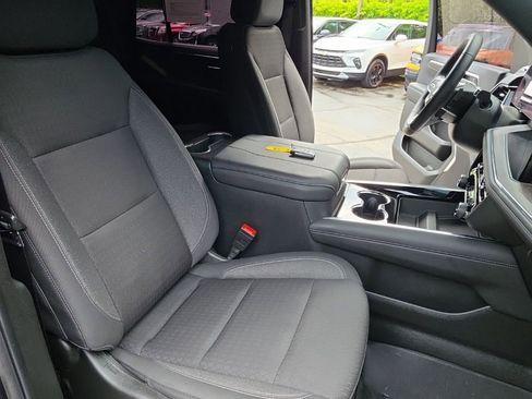 Used 2025 Chevrolet Tahoe LS AWD/4WD image 29