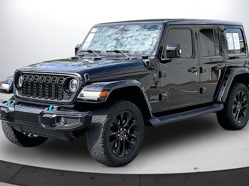Used 2024 Jeep Wrangler High Altitude AWD/4WD image 4
