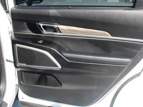 Used 2020 Kia Telluride EX FWD image 18