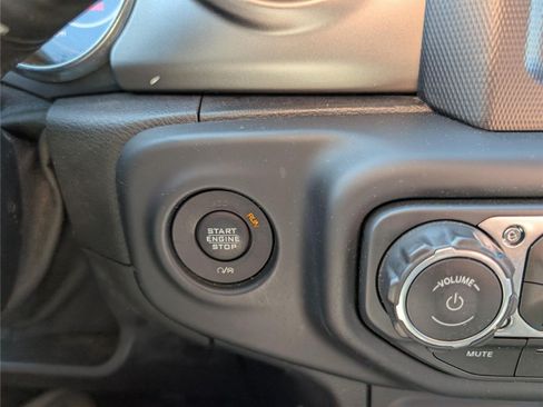 Used 2019 Jeep Wrangler Unlimited Sport S AWD/4WD image 25