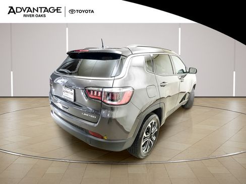 Used 2023 Jeep Compass Limited AWD/4WD image 7