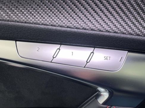 Used 2025 Audi RS 6 performance image 36