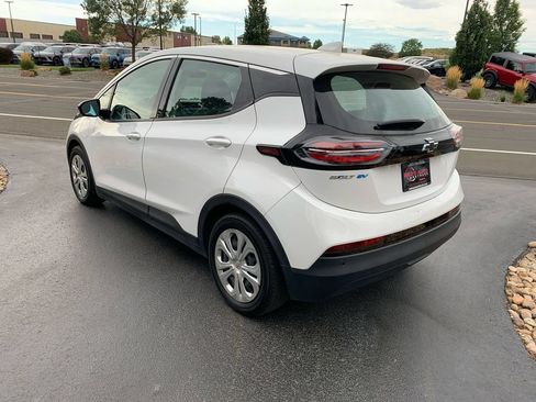 Used 2023 Chevrolet Bolt LT w/ Driver Confidence Package FWD image 3