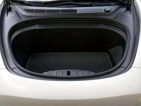 Used 2019 Tesla Model 3 Standard Range RWD image 11