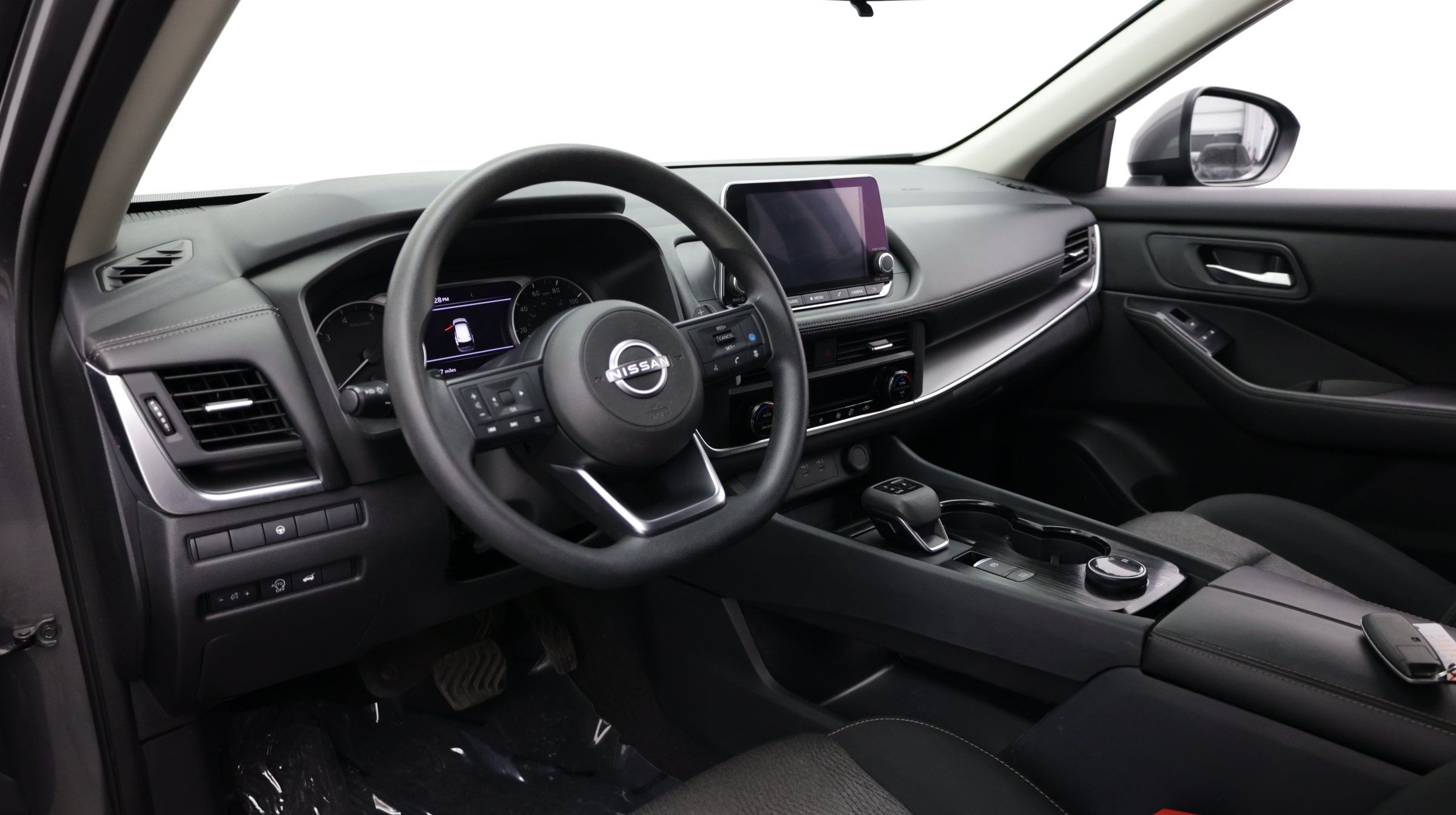 Used 2024 Nissan Rogue SV AWD/4WD image 13