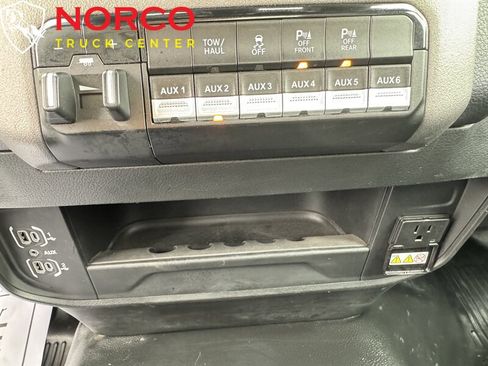 Used 2022 RAM 3500 Tradesman image 21