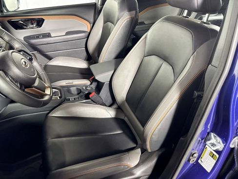 Used 2025 Subaru Forester Sport image 11