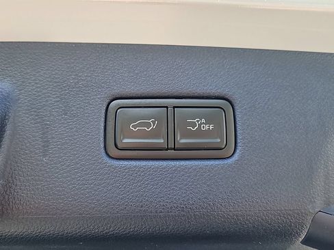 Certified 2026 Kia Carnival SX w/ SX Dark Edition Package FWD image 22