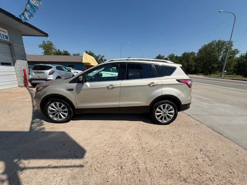 Used 2017 Ford Escape Titanium AWD/4WD image 3