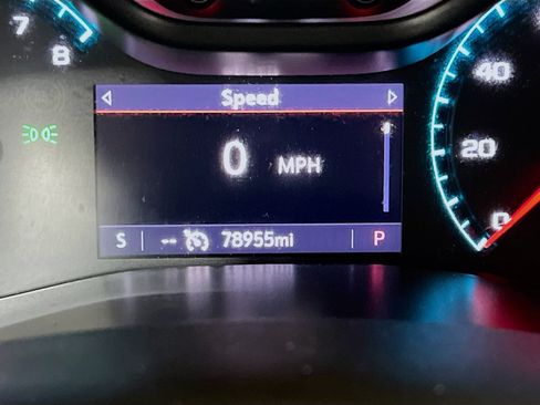 Used 2022 Chevrolet Colorado Z71 w/ Safety Package AWD/4WD image 8